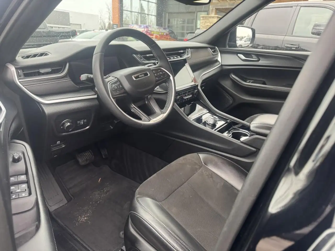 Jeep Grand Cherokee снимка Jeep Grand Cherokee