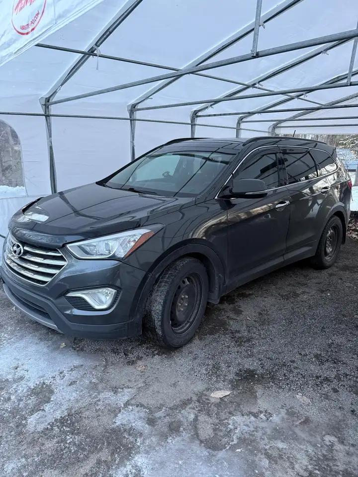 Hyundai SANTA FE photo Hyundai SANTA FE