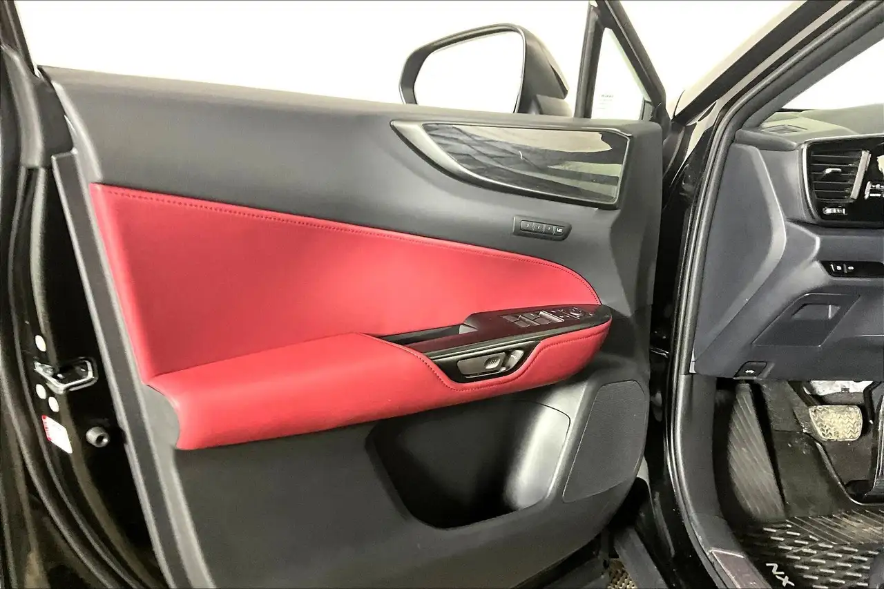 Lexus NX photo Lexus NX