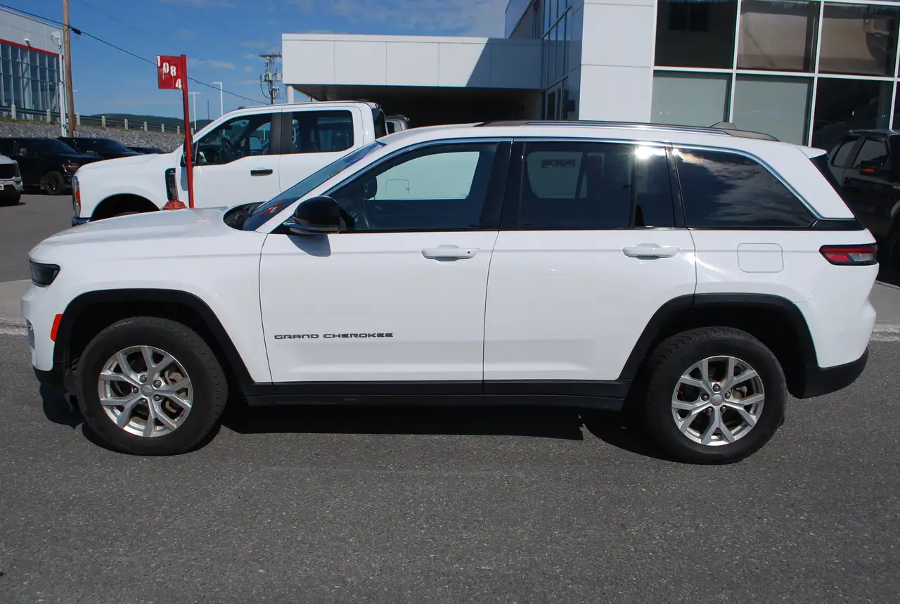 Jeep Grand Cherokee снимка Jeep Grand Cherokee