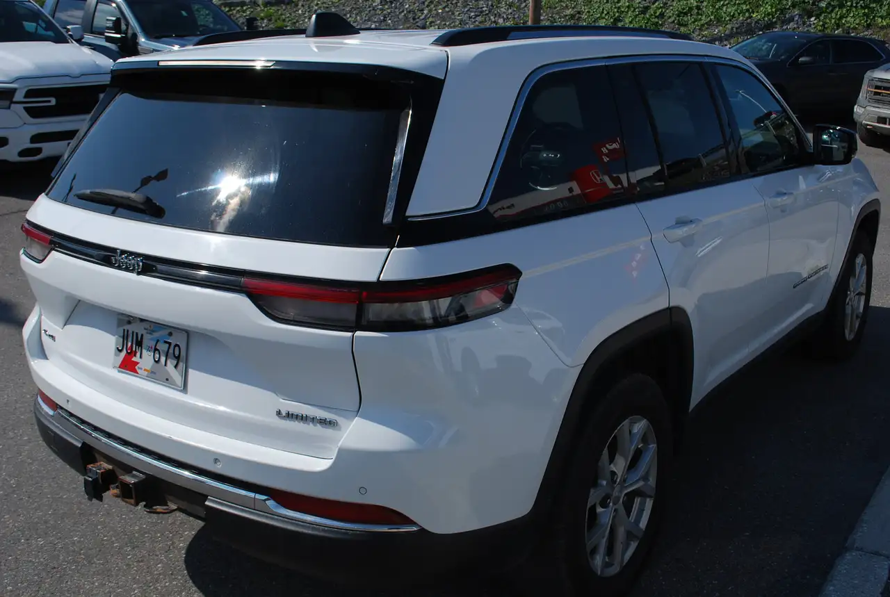 Jeep Grand Cherokee снимка Jeep Grand Cherokee