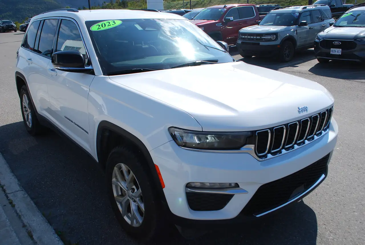 Jeep Grand Cherokee снимка Jeep Grand Cherokee