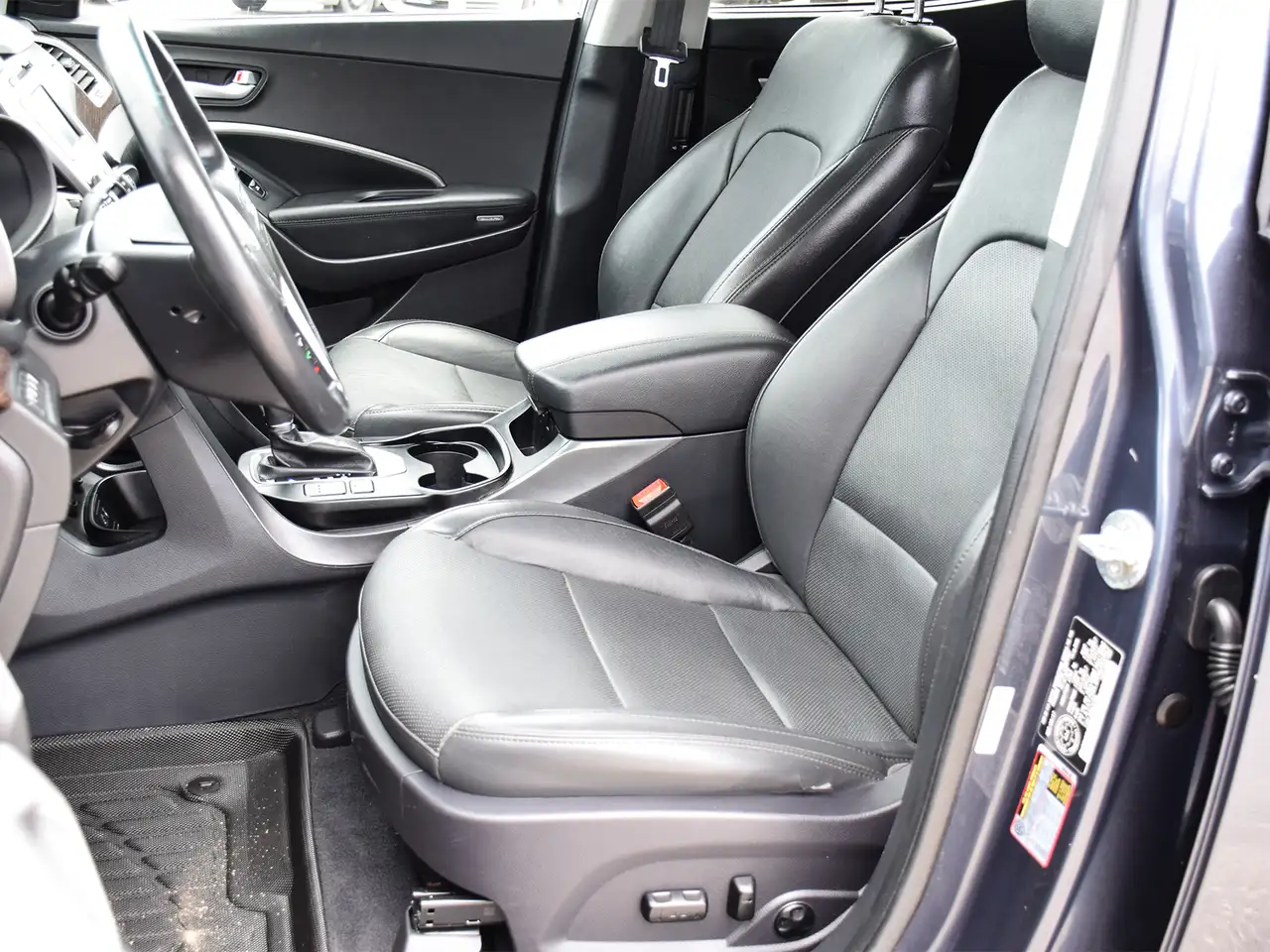 Hyundai SANTA FE снимка Hyundai SANTA FE