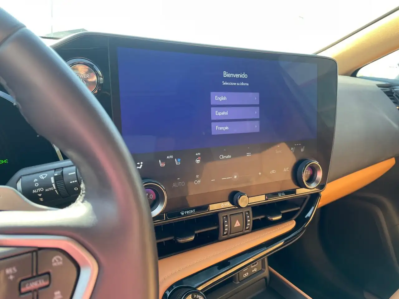 Lexus NX снимка Lexus NX