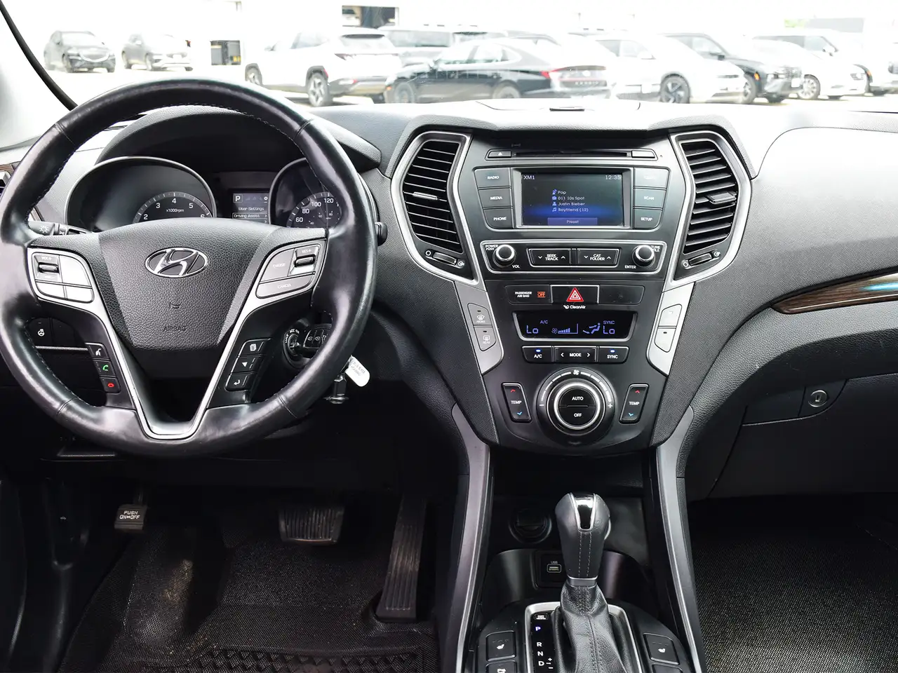 Hyundai SANTA FE снимка Hyundai SANTA FE