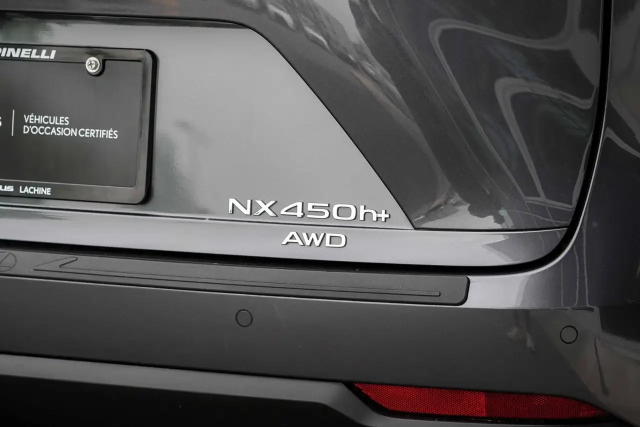 Lexus NX снимка Lexus NX
