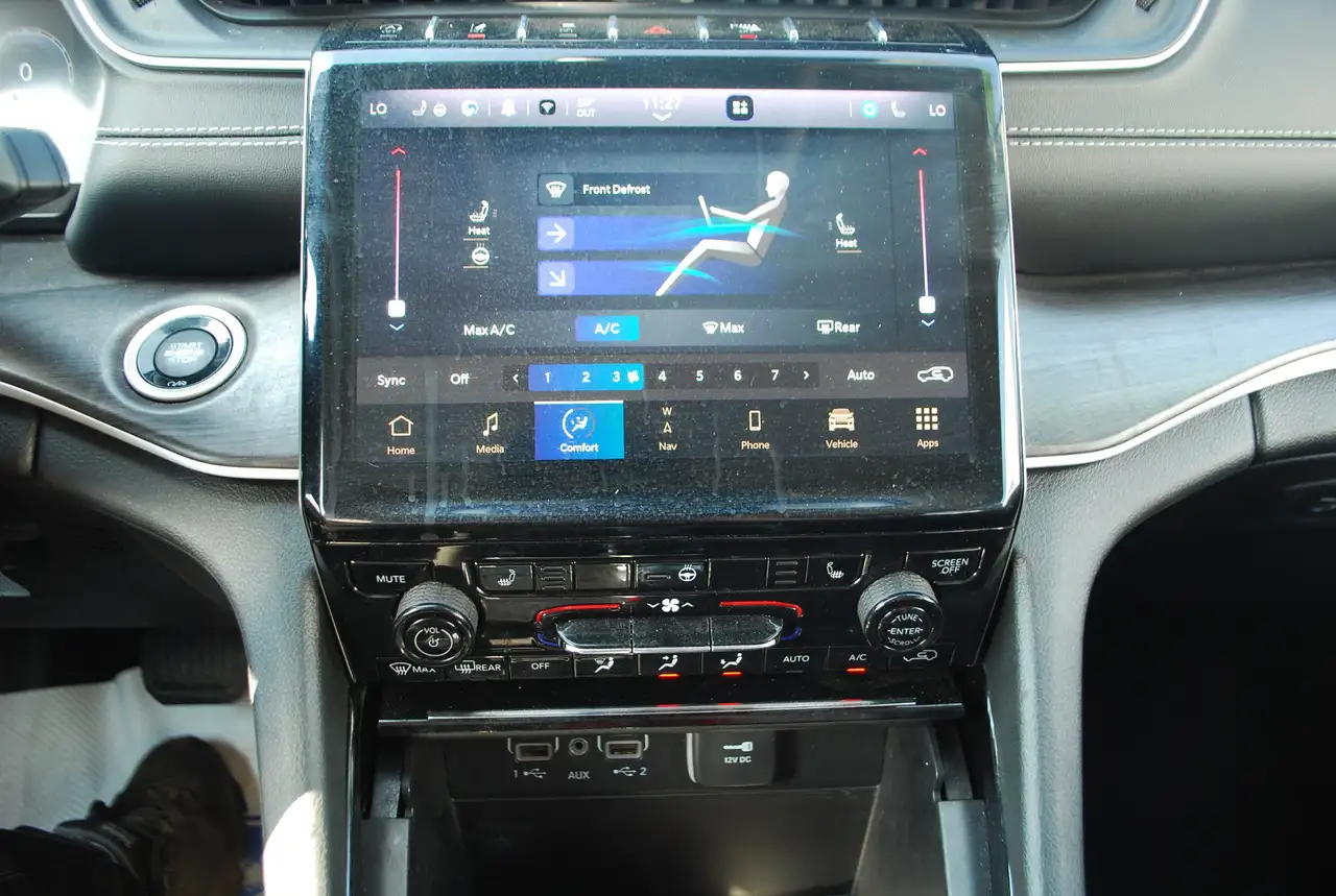 Jeep Grand Cherokee снимка Jeep Grand Cherokee