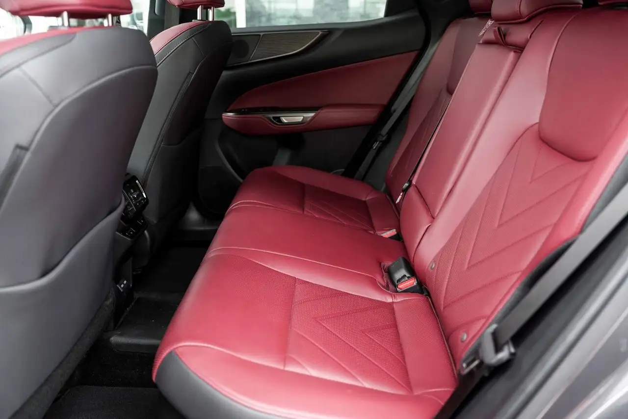 Lexus NX снимка Lexus NX