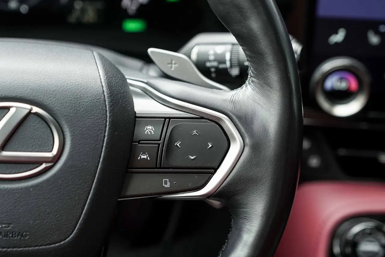 Lexus NX снимка Lexus NX