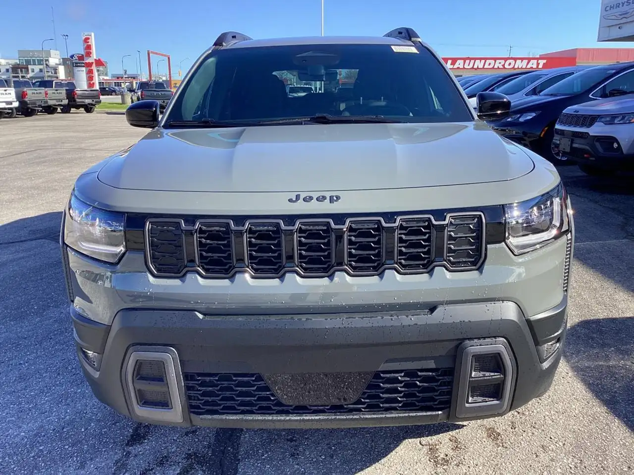 Jeep Cherokee снимка Jeep Cherokee