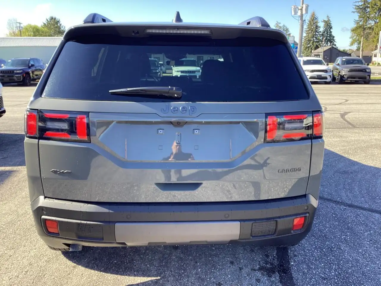 Jeep Cherokee снимка Jeep Cherokee