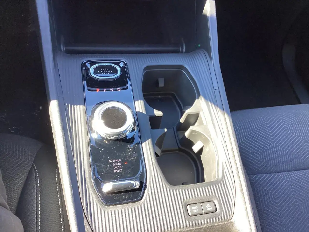 Jeep Cherokee снимка Jeep Cherokee