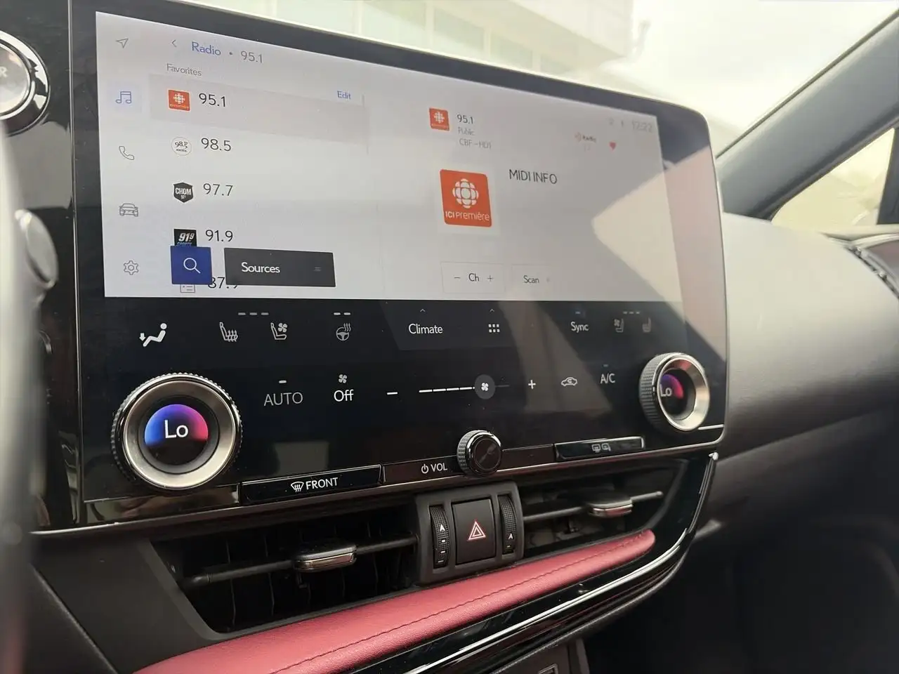 Lexus NX снимка Lexus NX