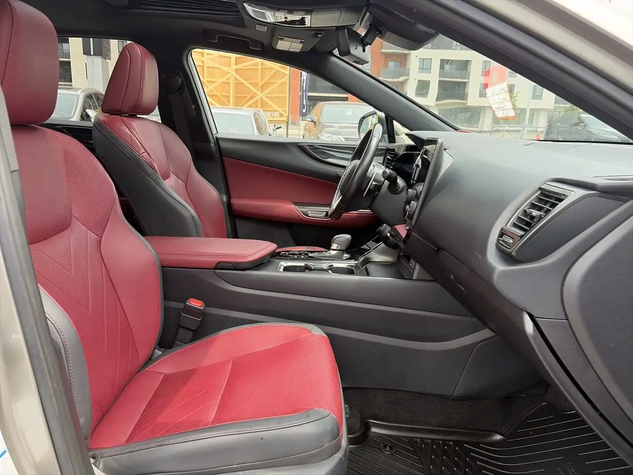 Lexus NX снимка Lexus NX