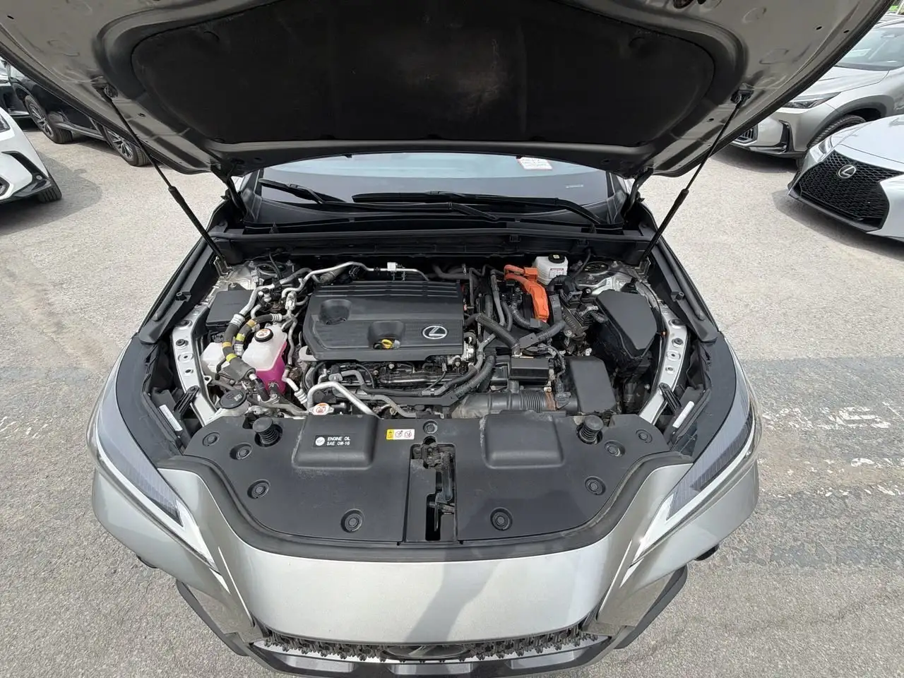 Lexus NX снимка Lexus NX