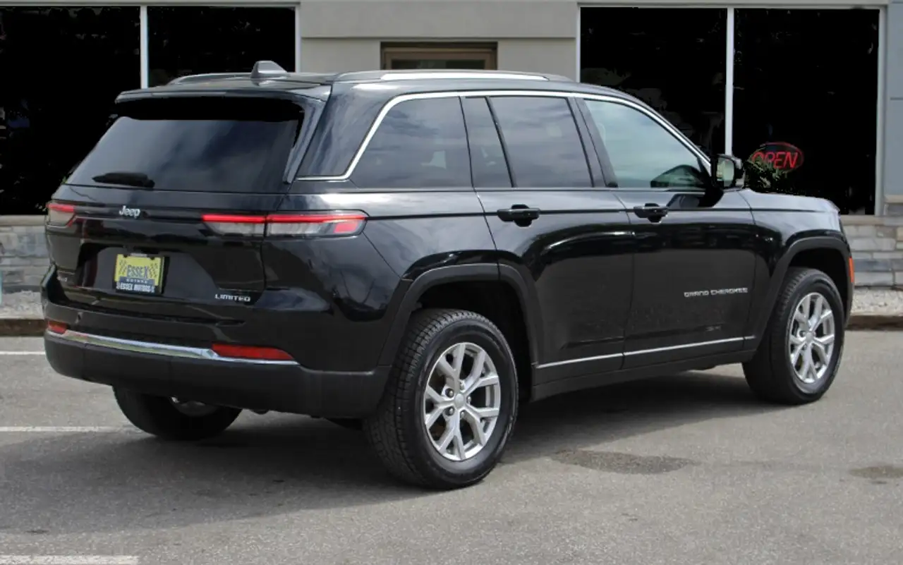 Jeep Grand Cherokee снимка Jeep Grand Cherokee