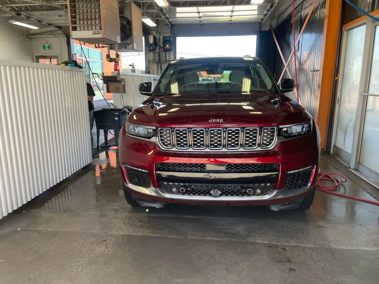 Jeep Grand Cherokee снимка Jeep Grand Cherokee