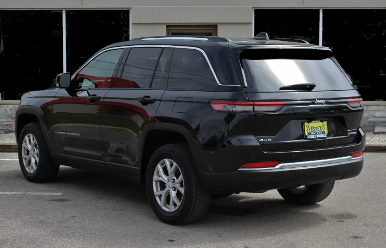 Jeep Grand Cherokee снимка Jeep Grand Cherokee