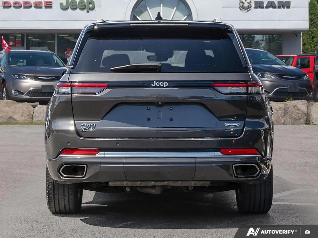 Jeep Grand Cherokee fotografie Jeep Grand Cherokee
