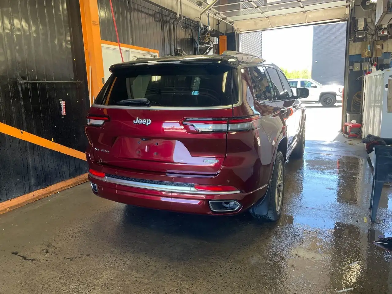 Jeep Grand Cherokee снимка Jeep Grand Cherokee