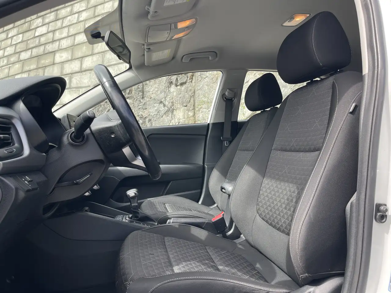 Kia Rio снимка Kia Rio