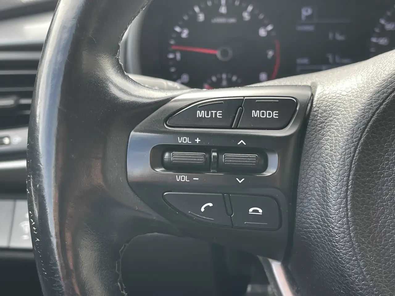 Kia Rio снимка Kia Rio