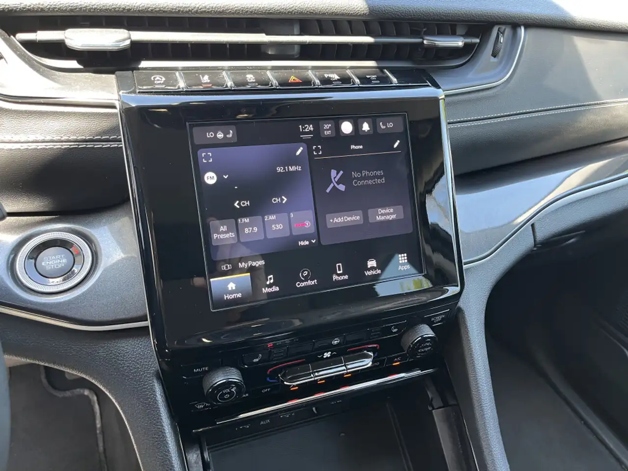 Jeep Grand Cherokee снимка Jeep Grand Cherokee