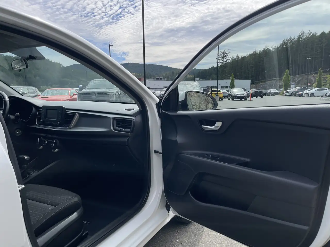 Kia Rio снимка Kia Rio