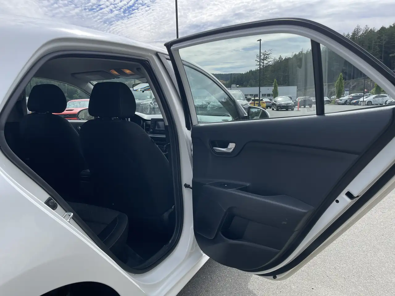 Kia Rio снимка Kia Rio