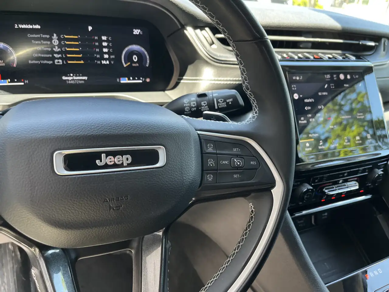 Jeep Grand Cherokee снимка Jeep Grand Cherokee