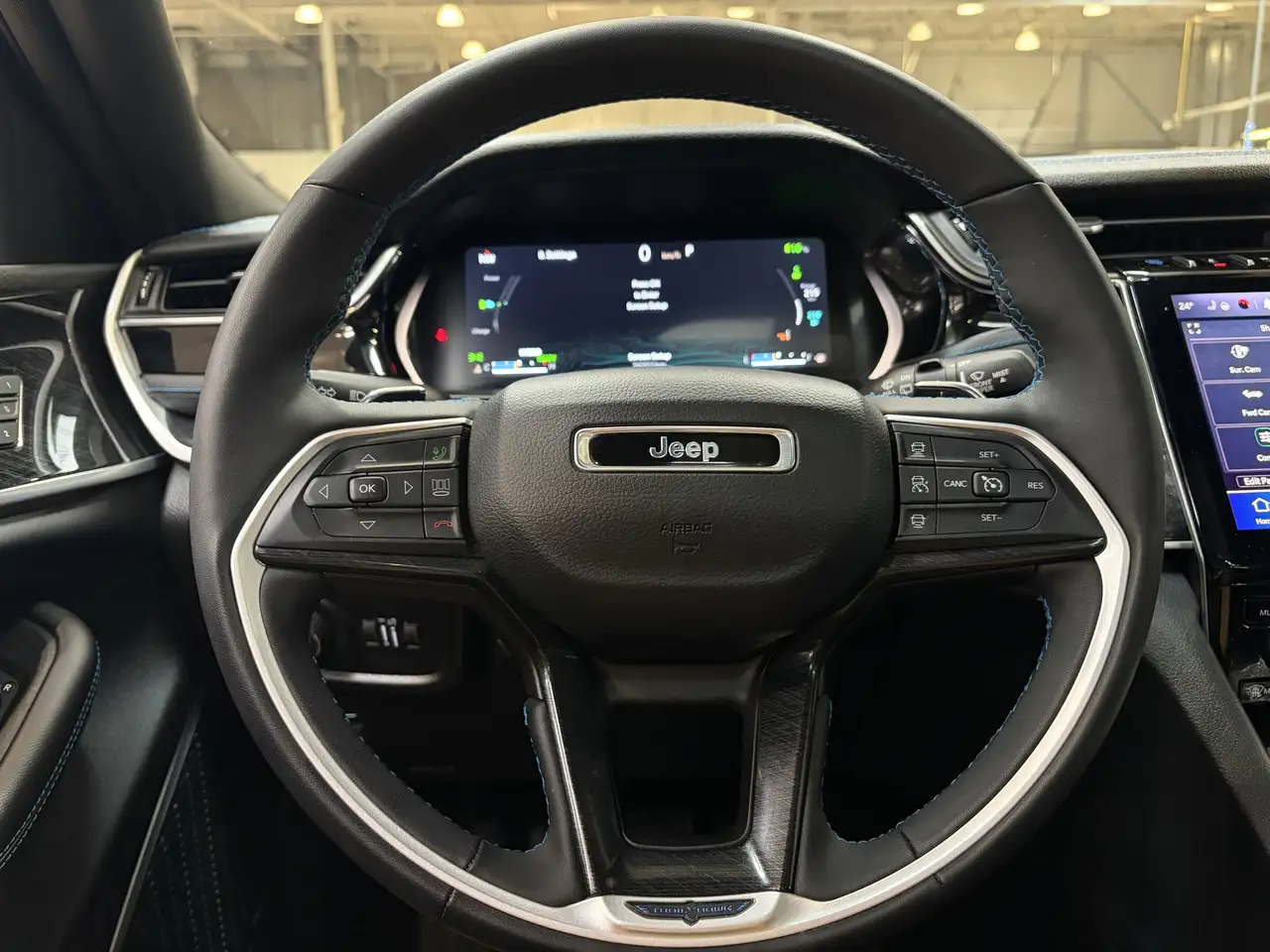 Jeep Grand Cherokee снимка Jeep Grand Cherokee