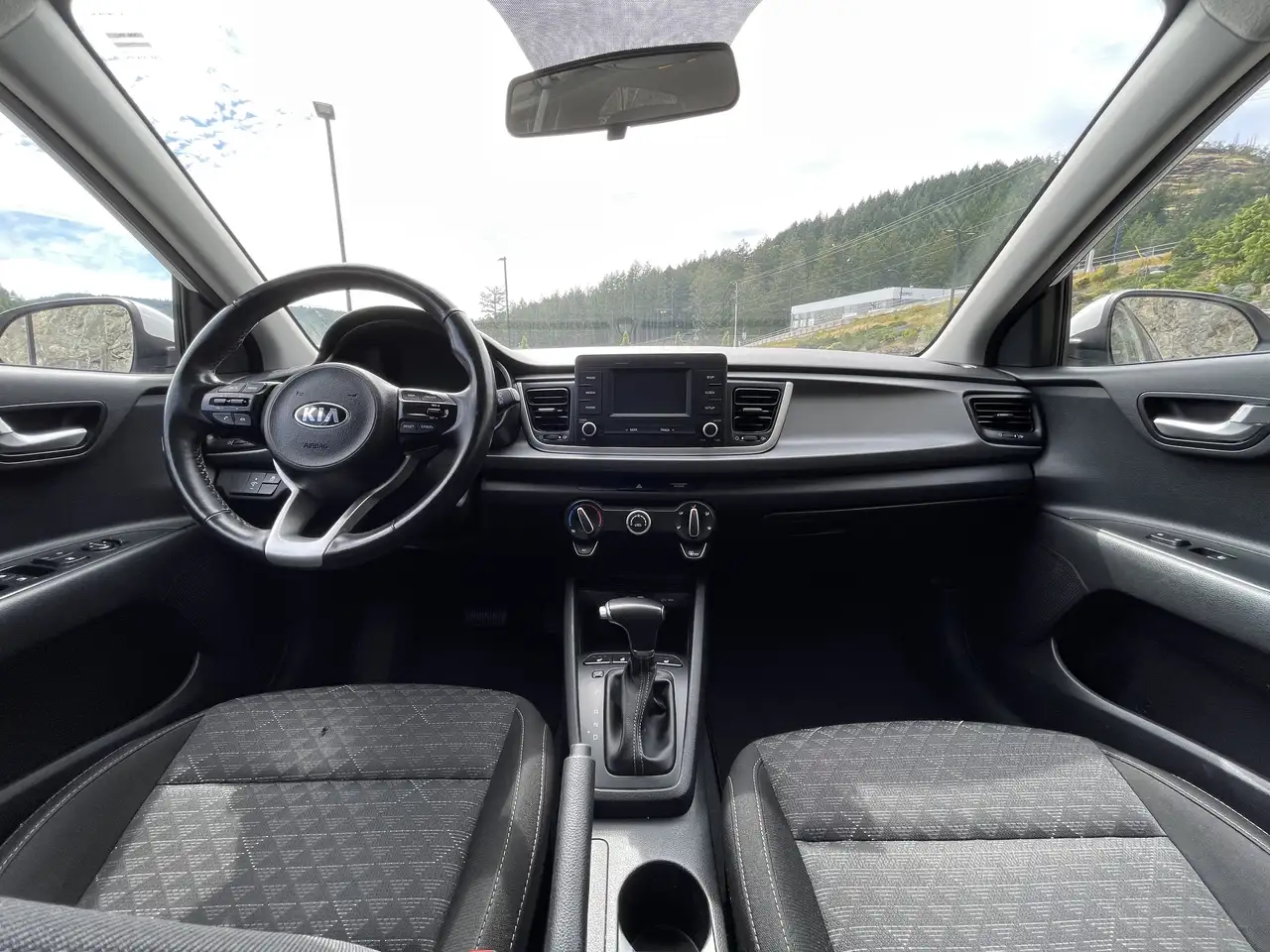 Kia Rio снимка Kia Rio