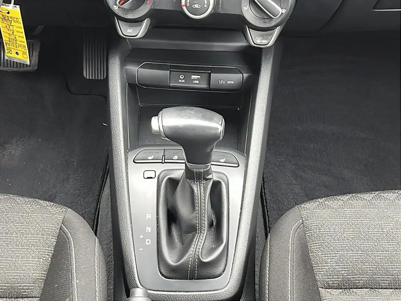 Kia Rio снимка Kia Rio