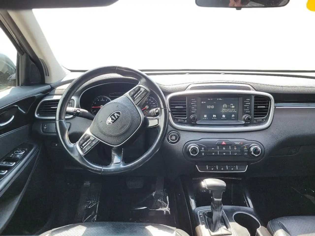 Kia Sorento photo Kia Sorento