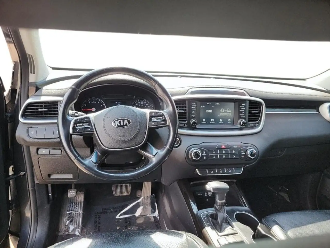 Kia Sorento photo Kia Sorento
