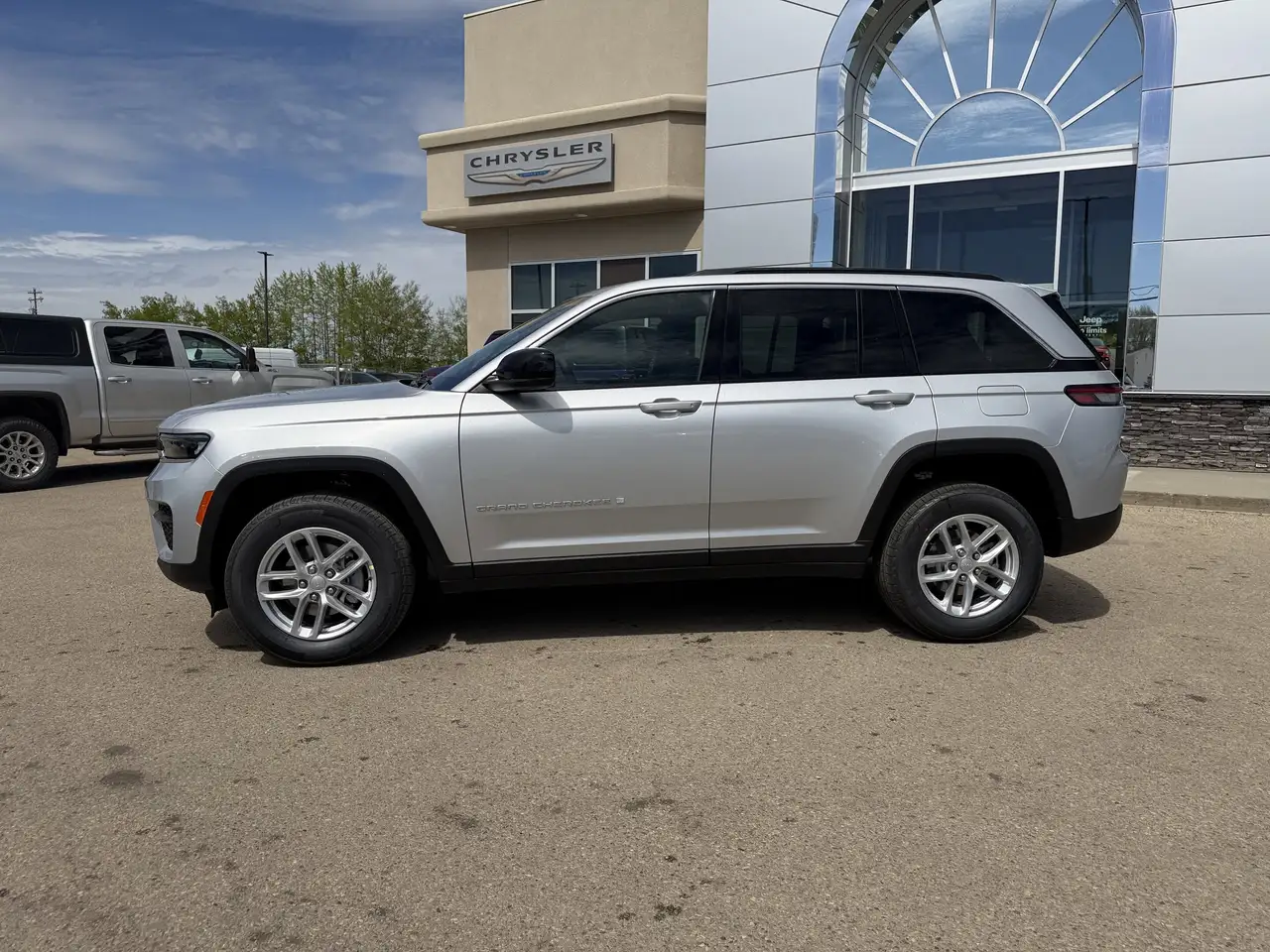 Jeep Grand Cherokee photo Jeep Grand Cherokee