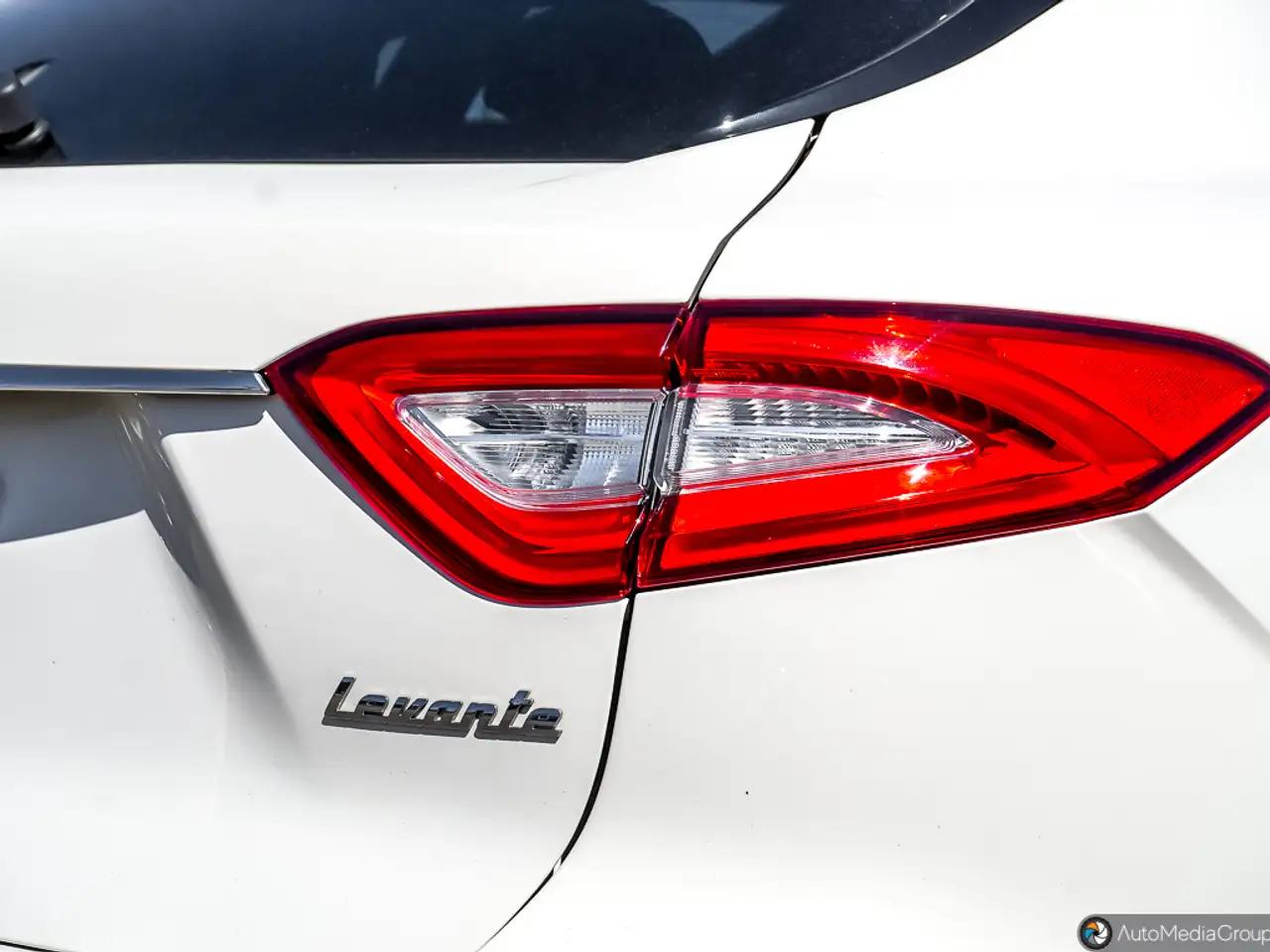 Maserati Levante снимка Maserati Levante
