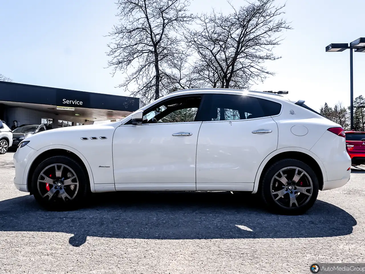 Maserati Levante снимка Maserati Levante
