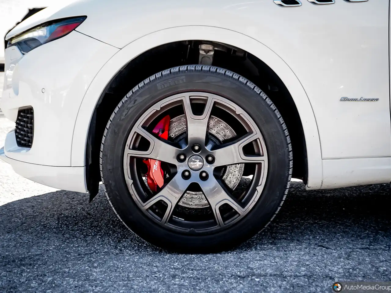 Maserati Levante снимка Maserati Levante