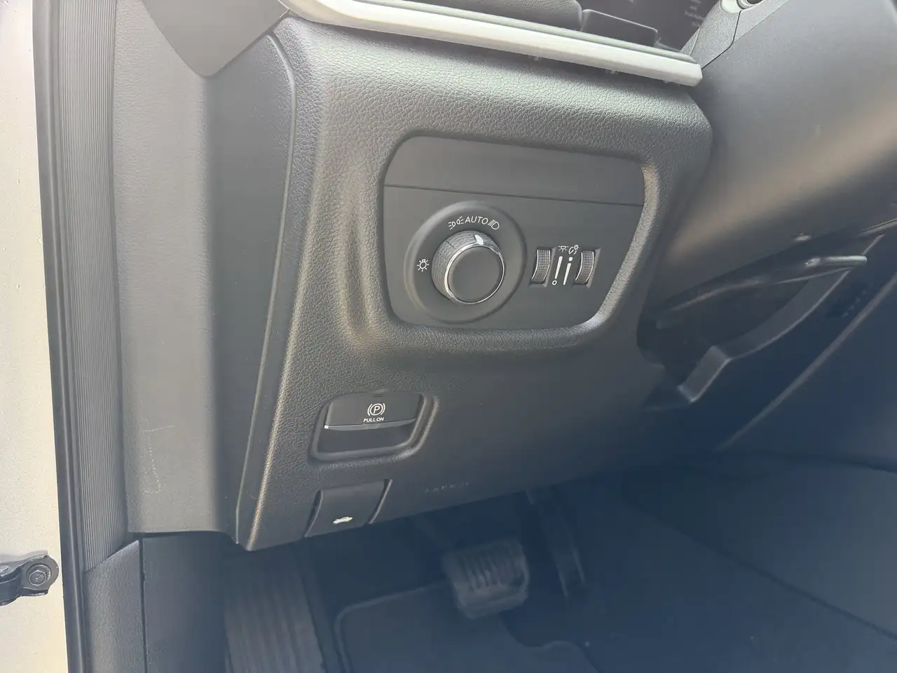 Jeep Grand Cherokee photo Jeep Grand Cherokee