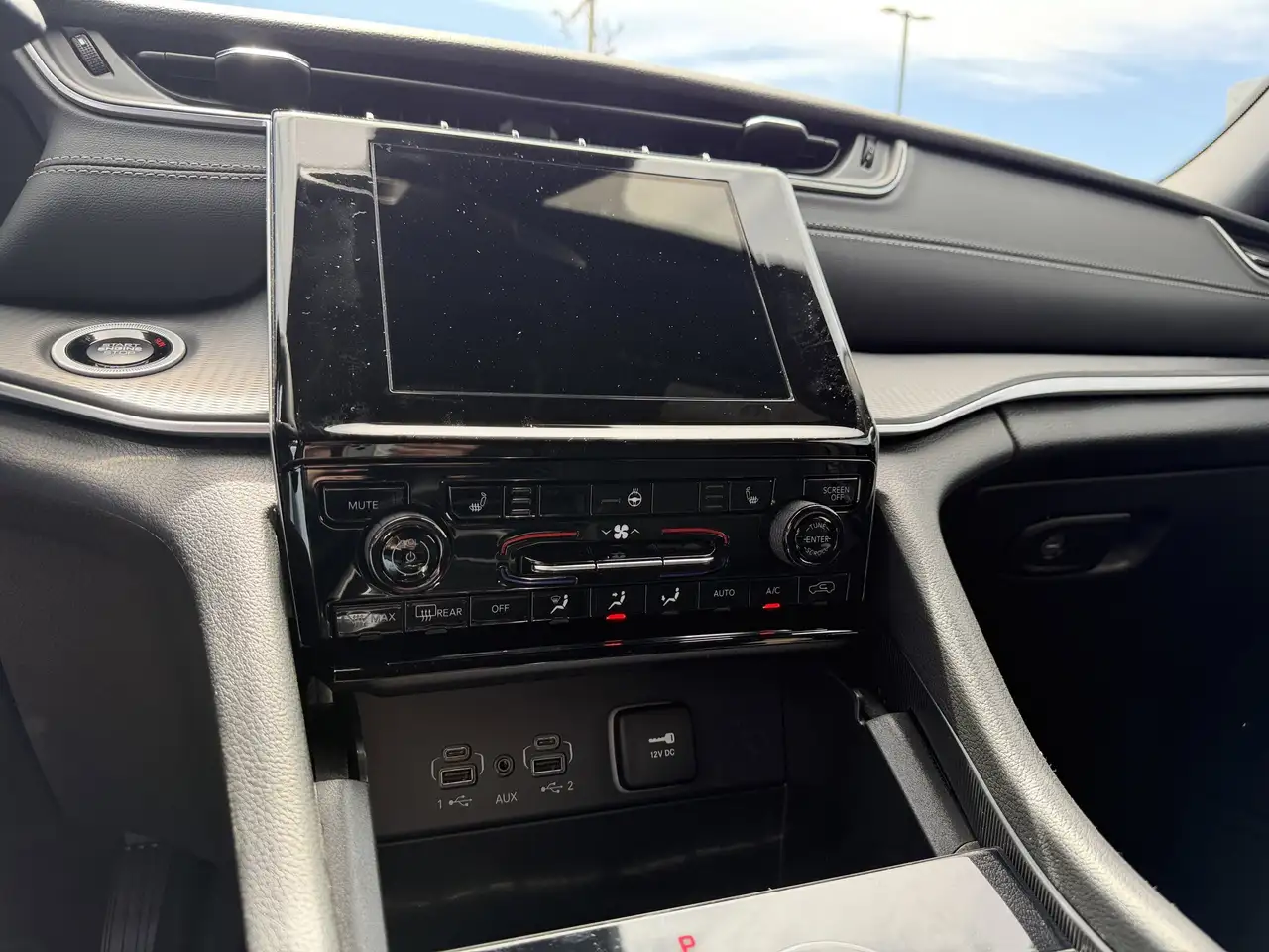 Jeep Grand Cherokee photo Jeep Grand Cherokee