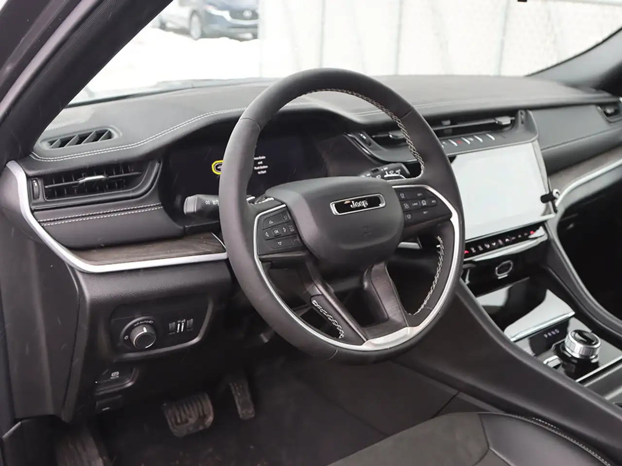 Jeep Grand Cherokee снимка Jeep Grand Cherokee