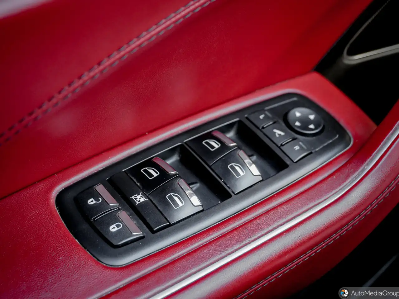 Maserati Levante снимка Maserati Levante
