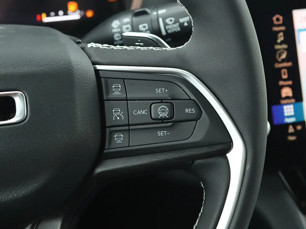 Jeep Grand Cherokee снимка Jeep Grand Cherokee