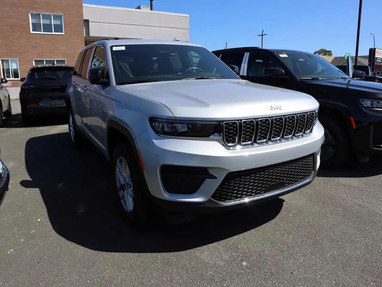 Jeep Grand Cherokee снимка Jeep Grand Cherokee