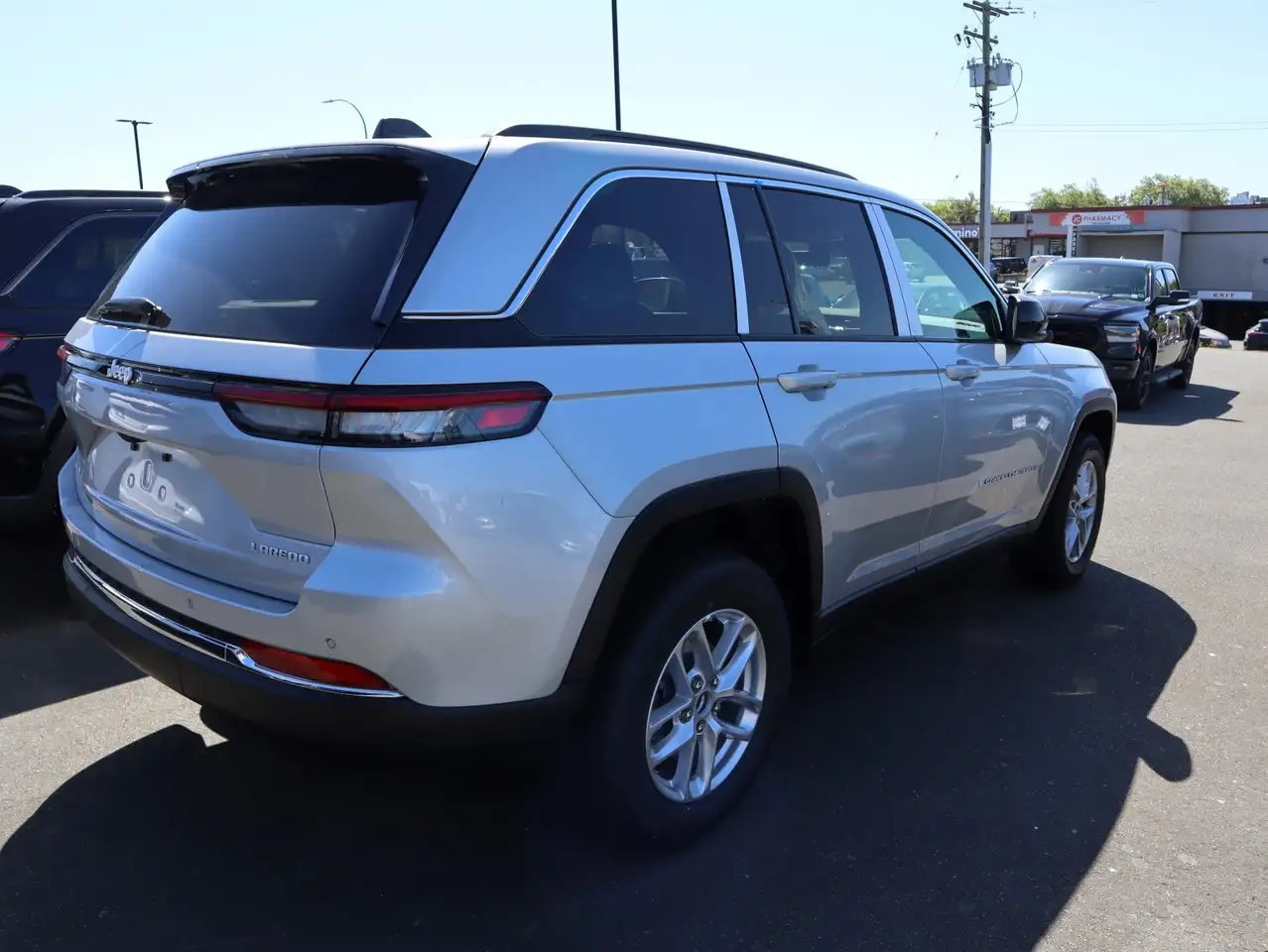 Jeep Grand Cherokee снимка Jeep Grand Cherokee