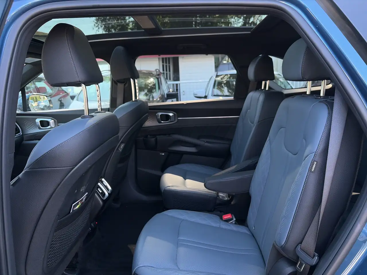 Kia Sorento photo Kia Sorento