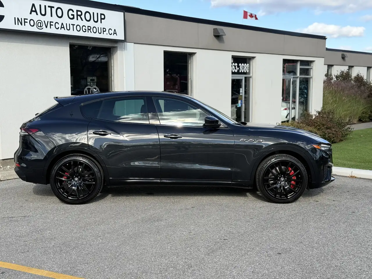 Maserati Levante photo Maserati Levante
