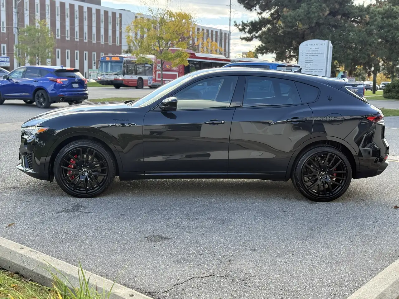 Maserati Levante photo Maserati Levante