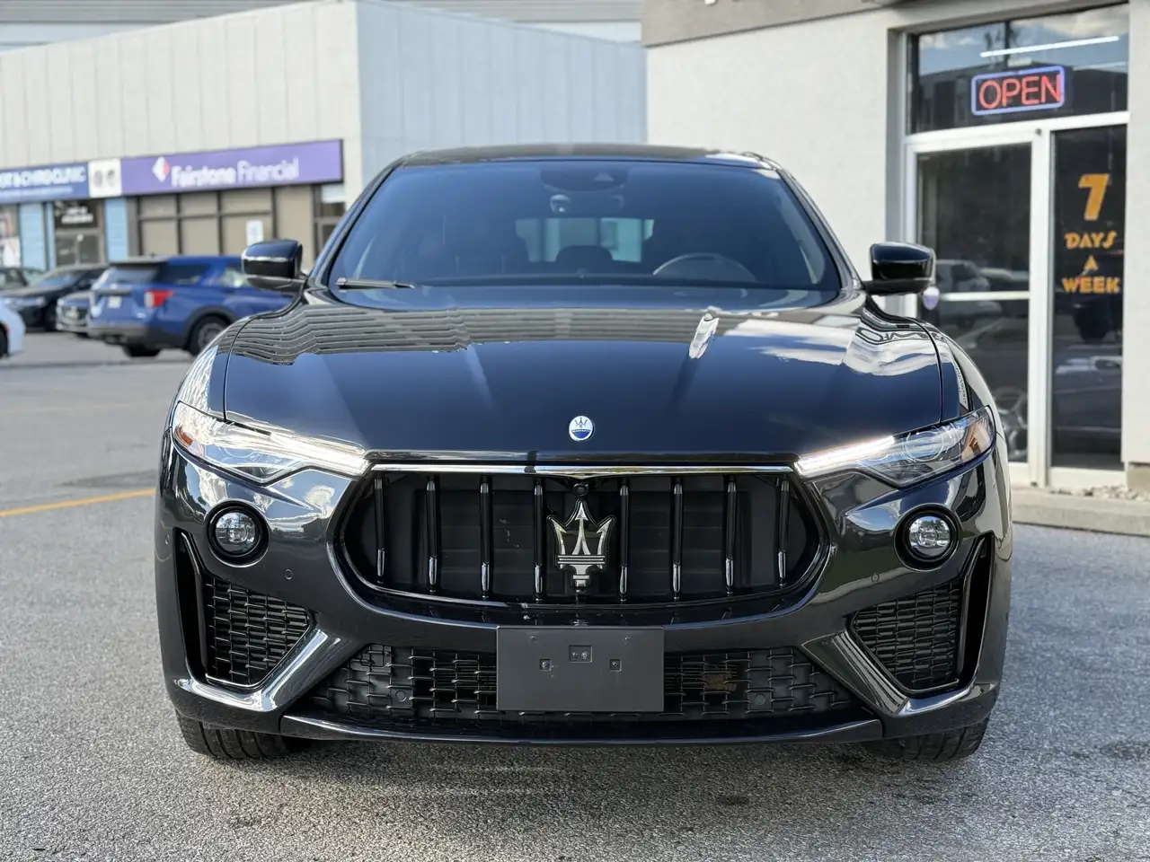 Maserati Levante photo Maserati Levante